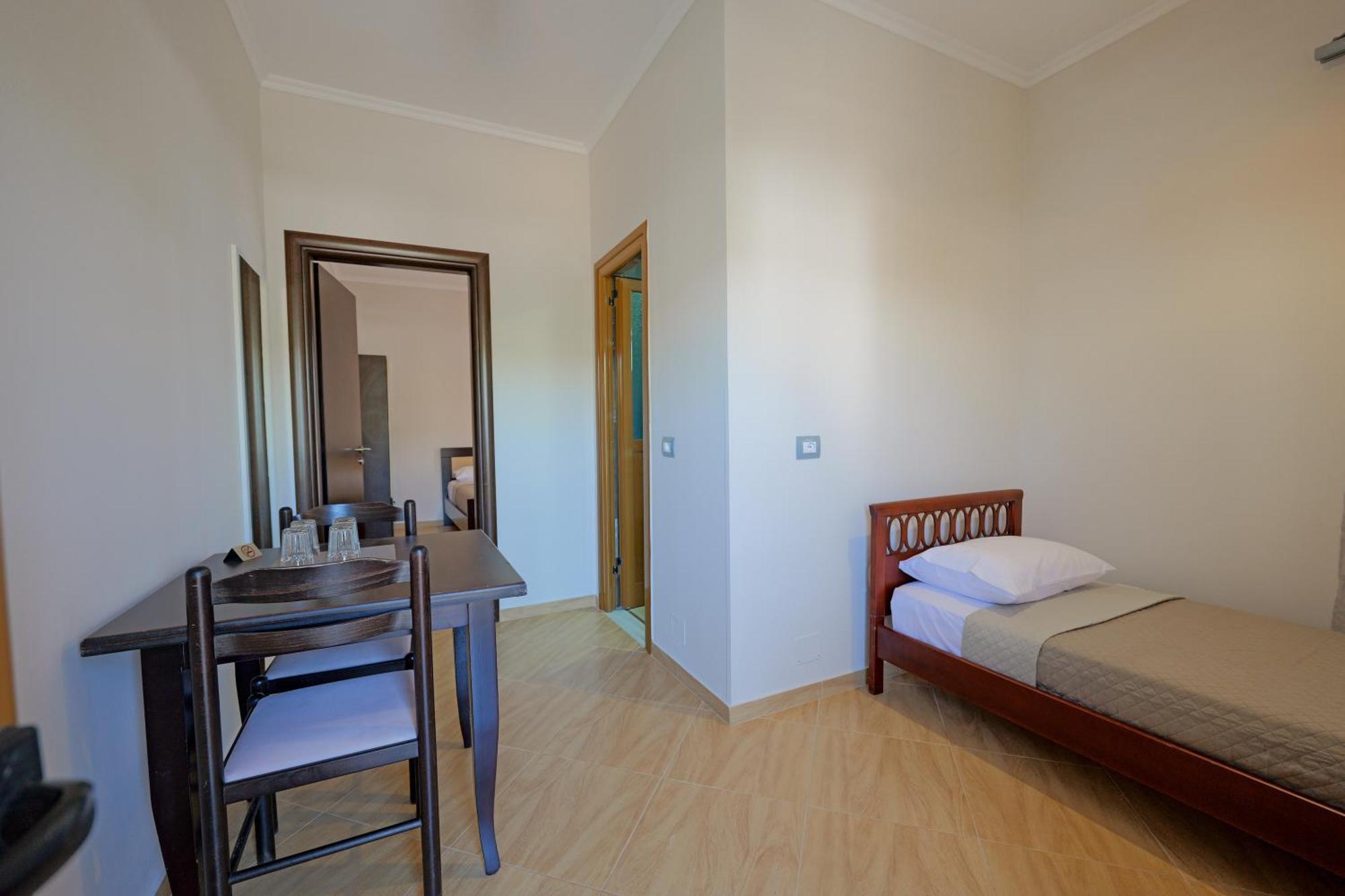 Hotel Deja Vu Ksamil Chambre photo
