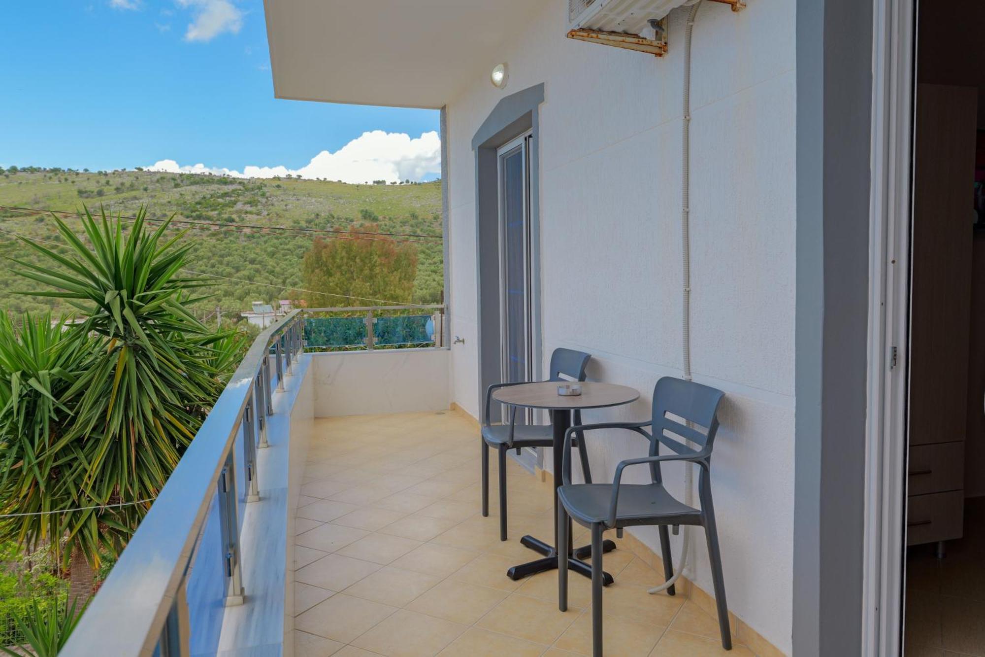 Hotel Deja Vu Ksamil Extérieur photo